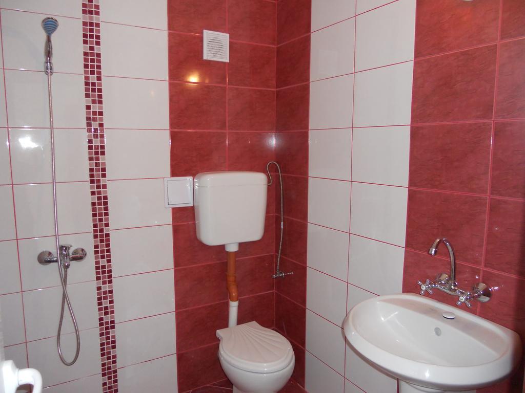 "Agatopolis"- Подсигурено Безплатно Паркиране Hotel Ahtopol Esterno foto